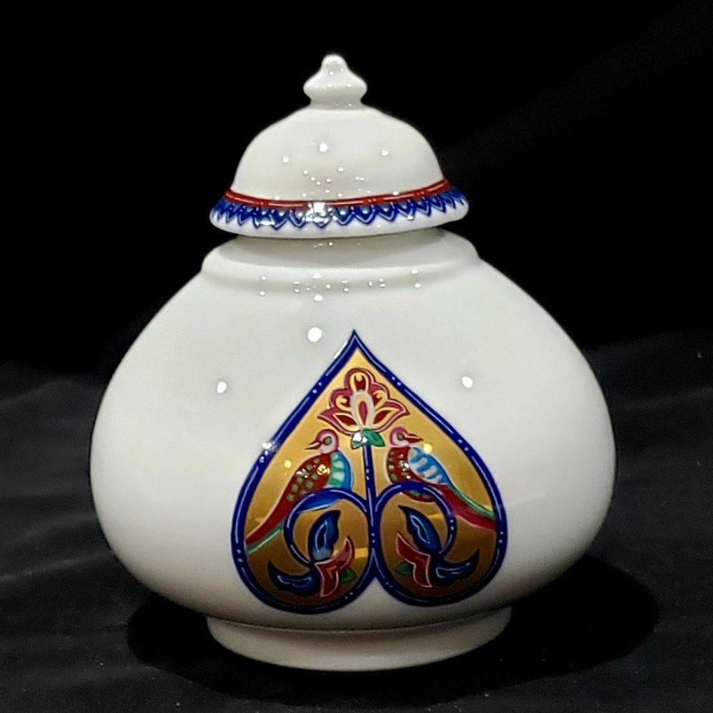 Lovebird Jar - Elizabeth Arden's Byzantium Collection